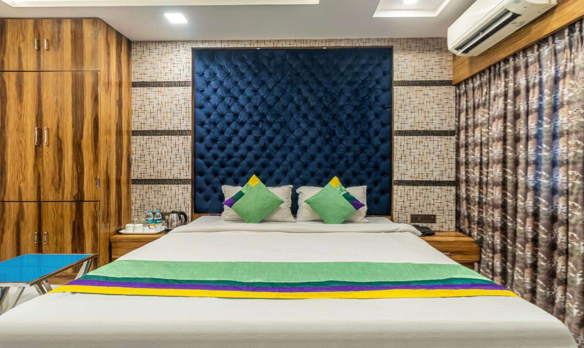 Hotel Orion Crystal Καλκούτα Εξωτερικό φωτογραφία